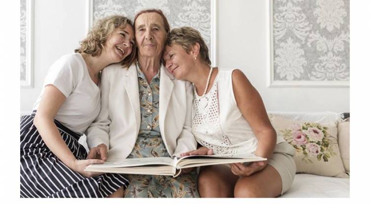 FotoCarteAlbum va ofera modul unic de a pastra vie iubirea!